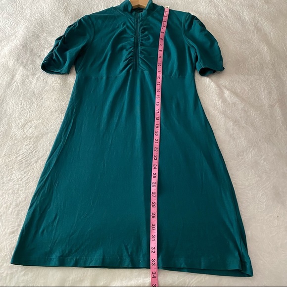 Athleta Ruched Sleeve Zipped Up Neckline Fitness Dress - Picture 6 of 13